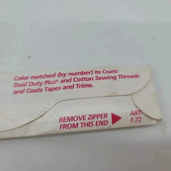 Vintage Coats And Clark All Purpose Polyester Zipper 12" Light Pink Polyester - Picture 9 of 11